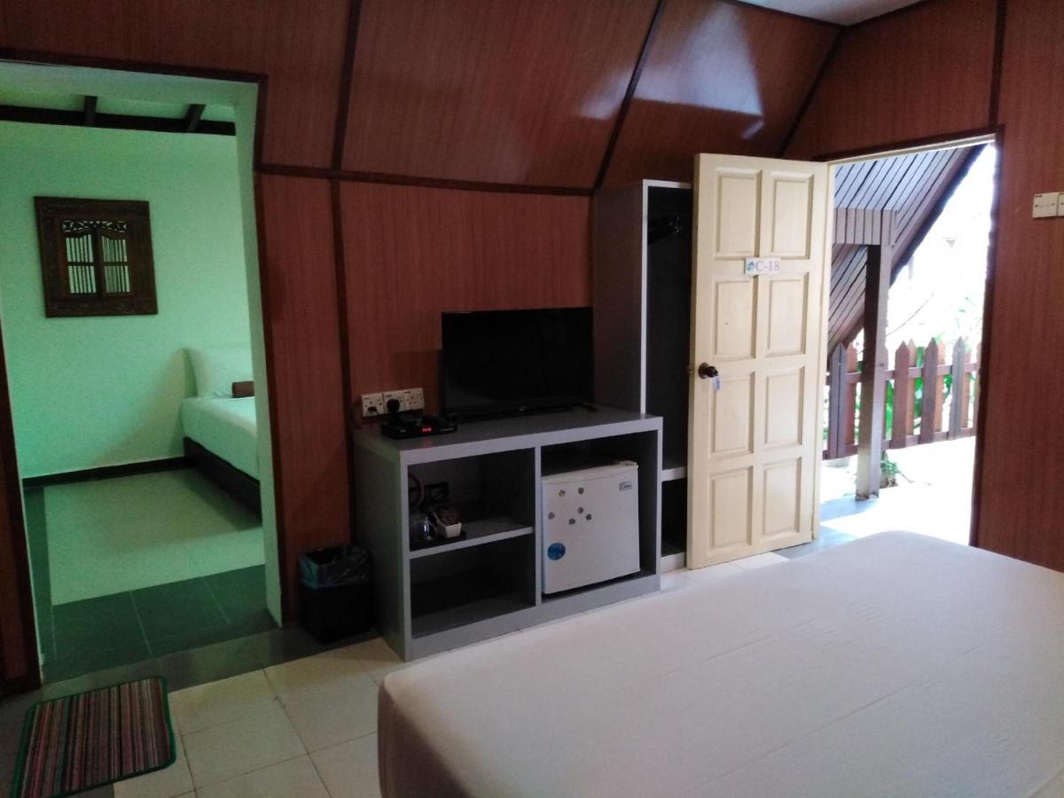 Sandy Beach Resort By Casa Loma Pantai Cenang  Εξωτερικό φωτογραφία